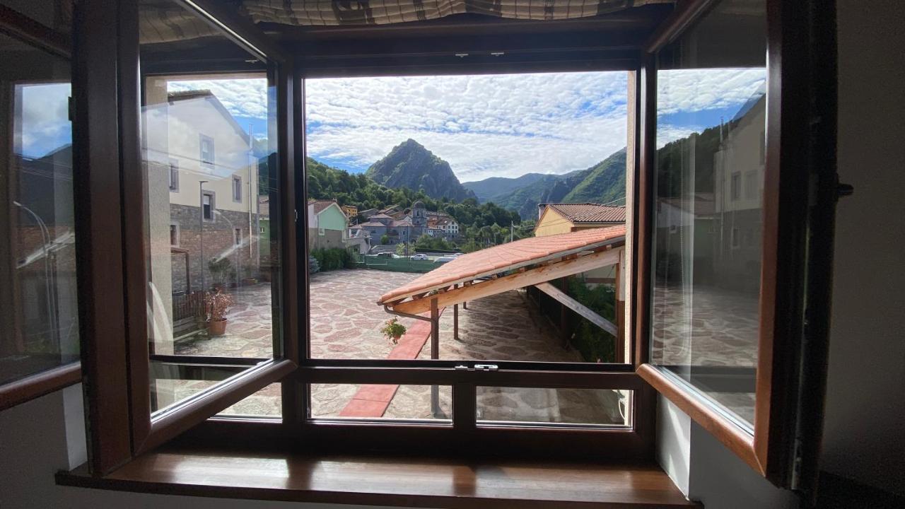 Hotel La Cuna Del Sella Oseja de Sajambre Exteriér fotografie