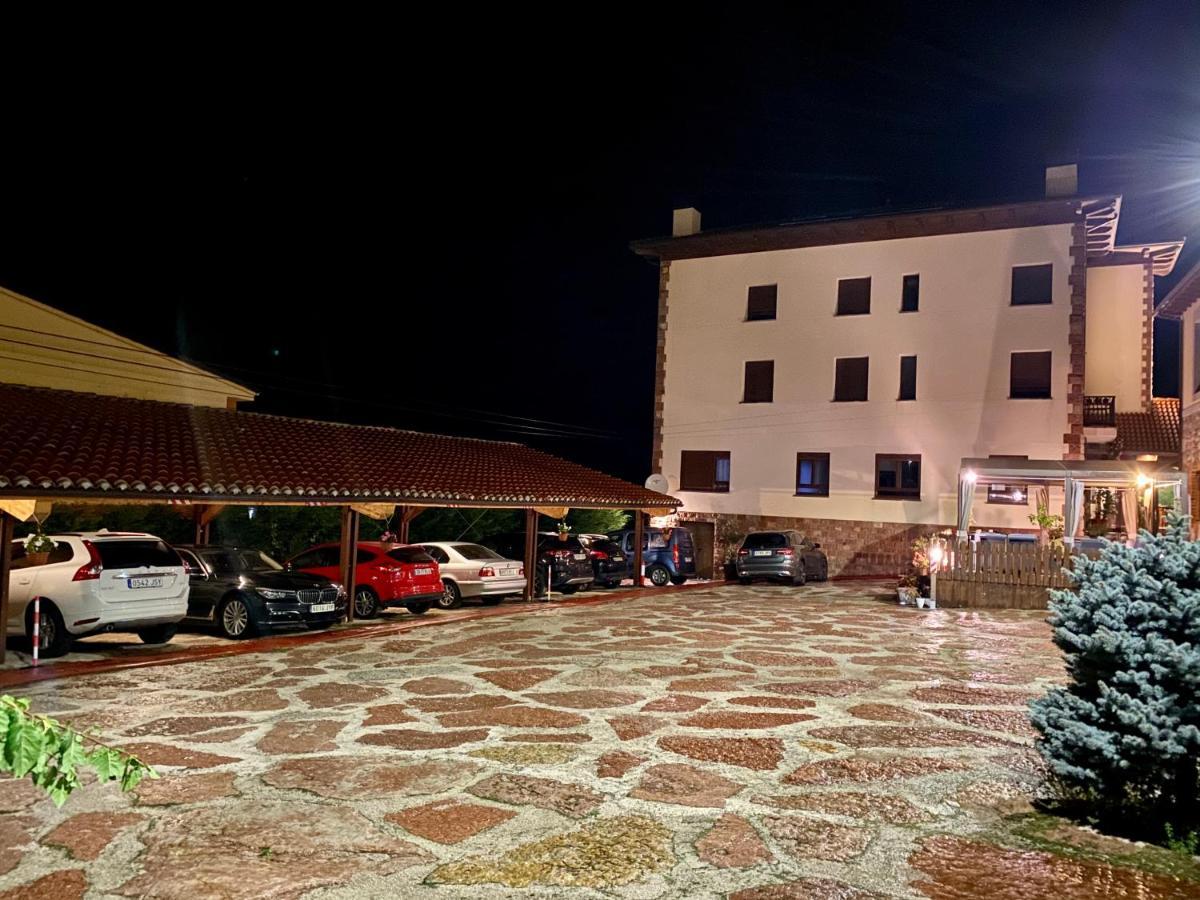 Hotel La Cuna Del Sella Oseja de Sajambre Exteriér fotografie